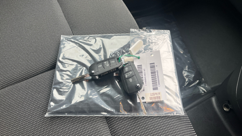 Peugeot Partner Long Diesel 1.5 BlueHDi 100 Professional Plus Van